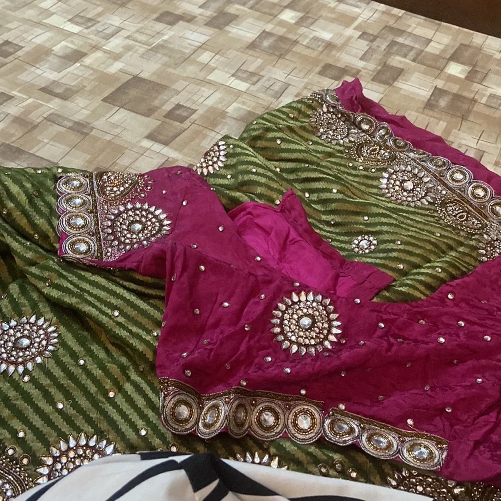 Authentic pure handwork saree - Picture 3 of 5